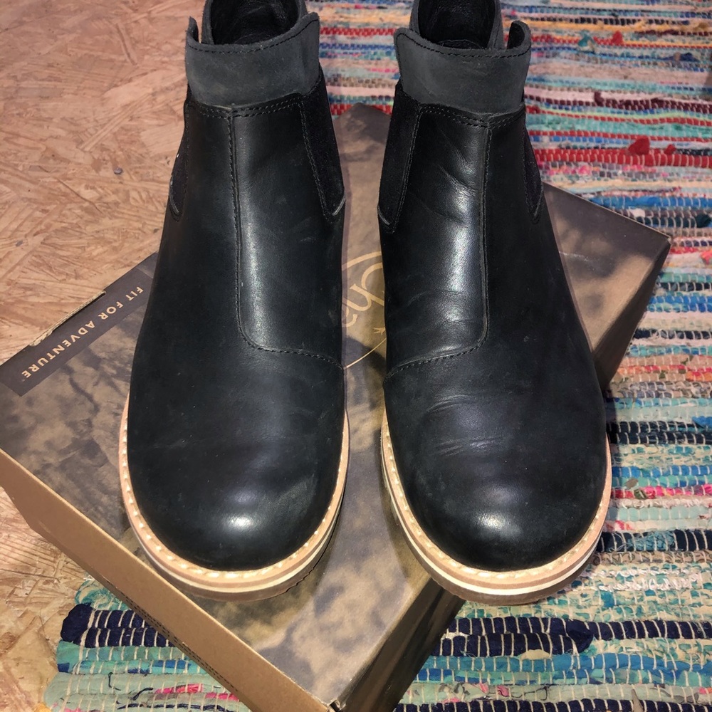 Black Chaco Boots